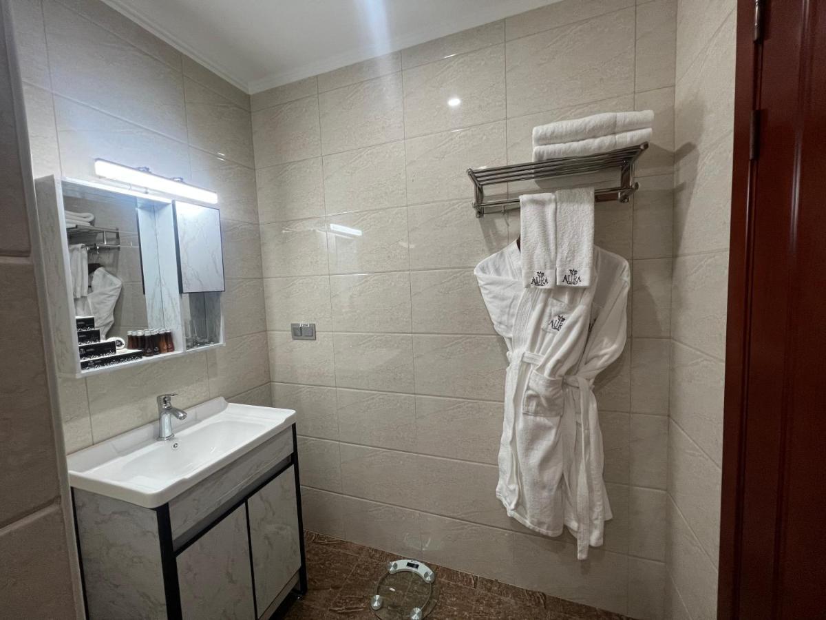 Aura Hotel Tashkent Bagian luar foto
