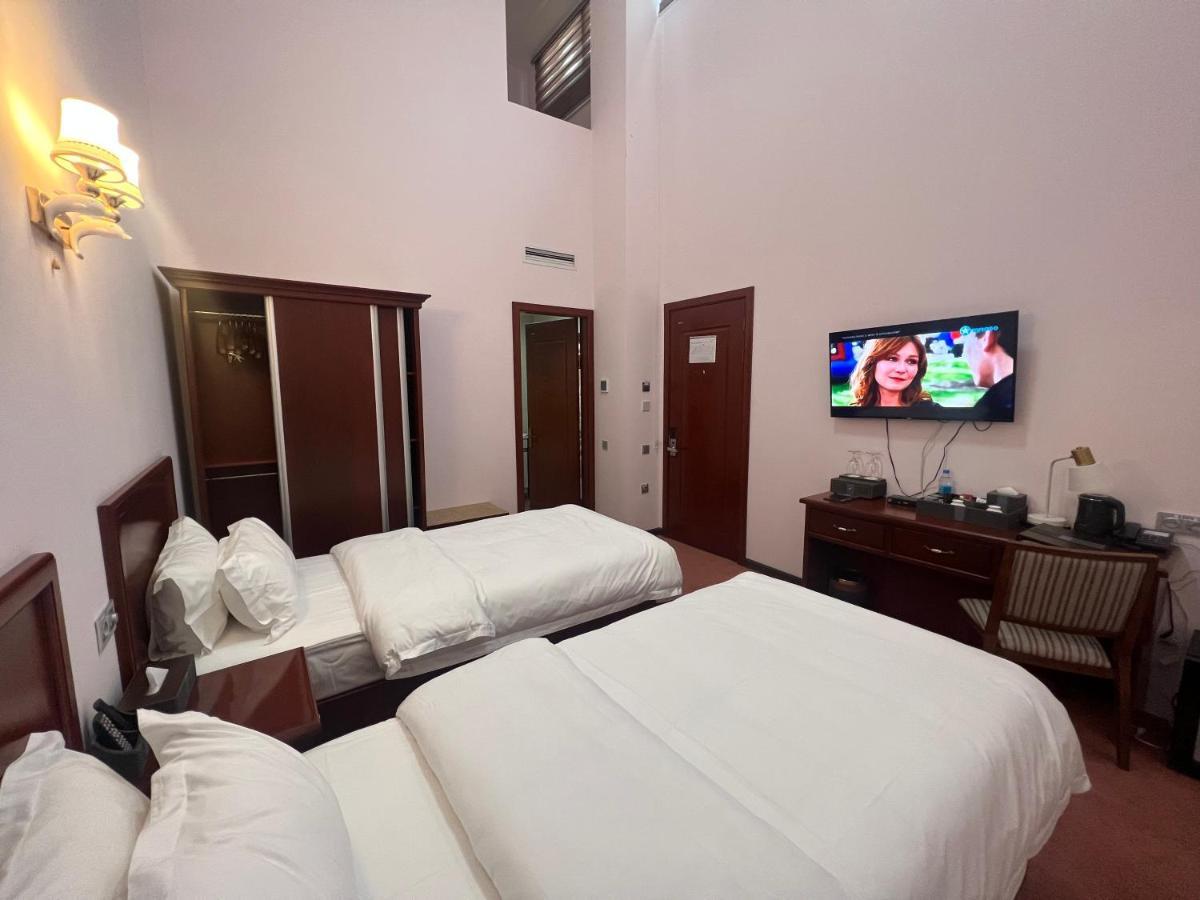 Aura Hotel Tashkent Bagian luar foto