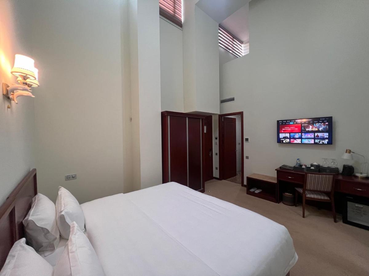 Aura Hotel Tashkent Bagian luar foto